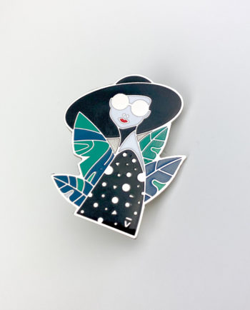 woman pins fashion italian vintage style